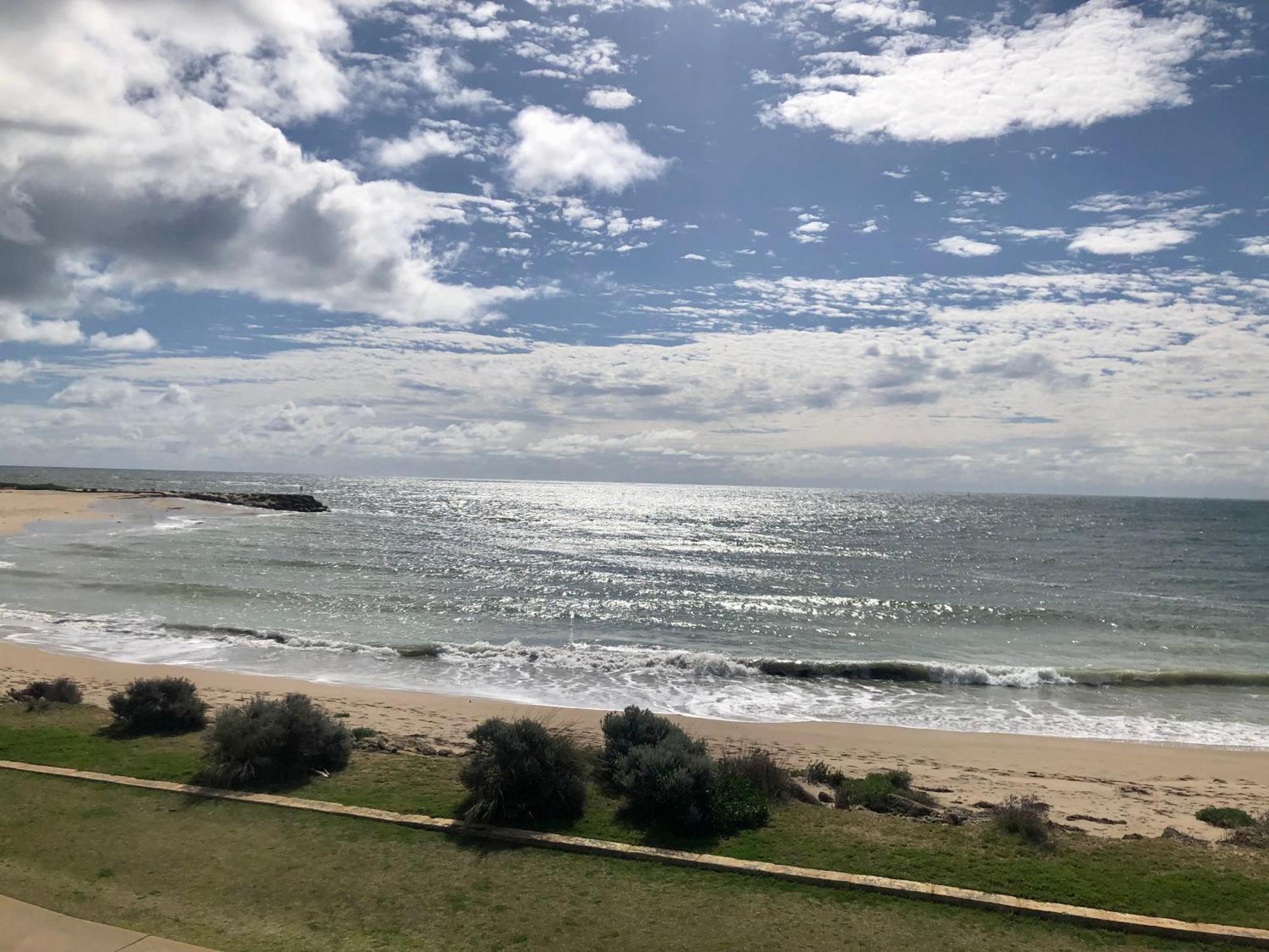 Tempel By The Sea Mandurah Eksteriør bilde