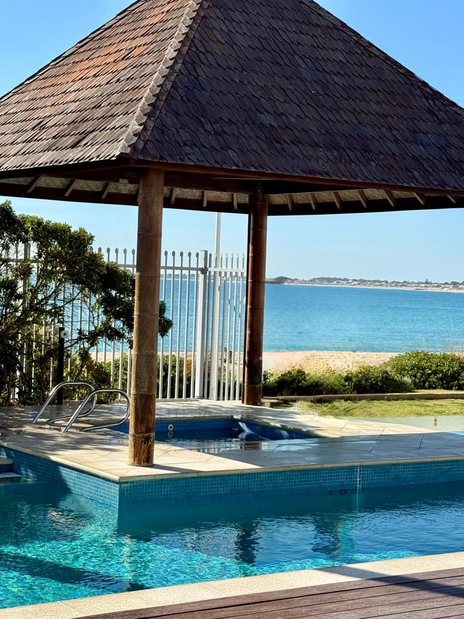 Tempel By The Sea Mandurah Eksteriør bilde